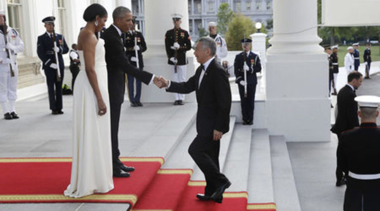 Бяло за власт: защо силните жени в Америка избраха този цвят