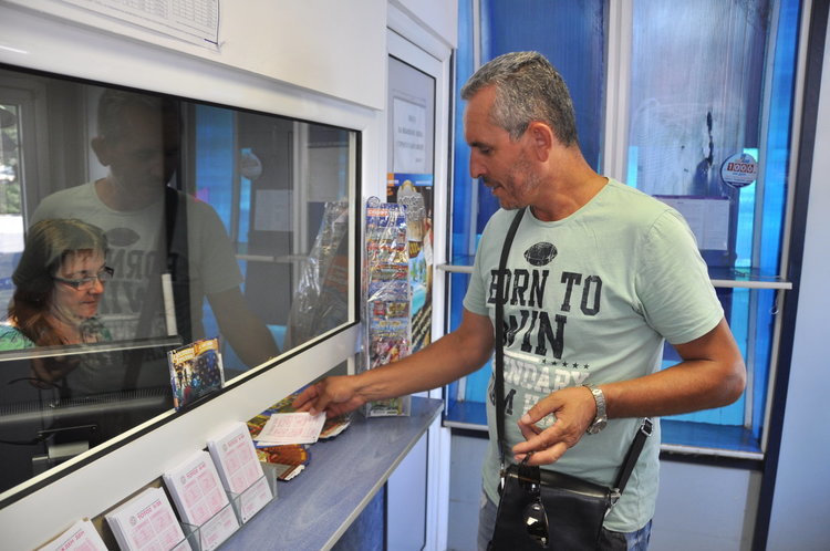 Хасковлии по стъпките на тото милионерката Гошка, пускат фишове на макс