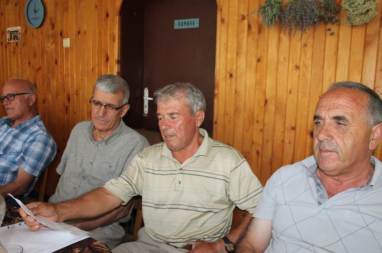 Интелектуалците от Горно Прахово се събраха в хижа „Млечино”