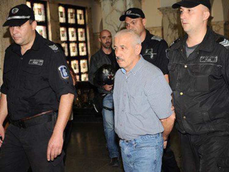 Издирват Фарук Бекташ с европейска заповед за арест