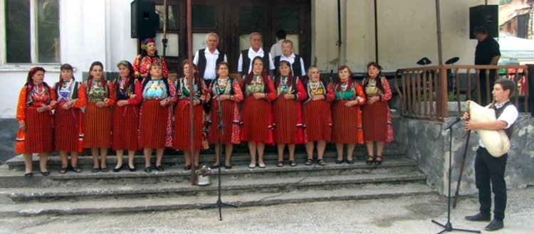 С хилядолетния обичай „Среде лято”, Мугла посрещна традиционния си празник  