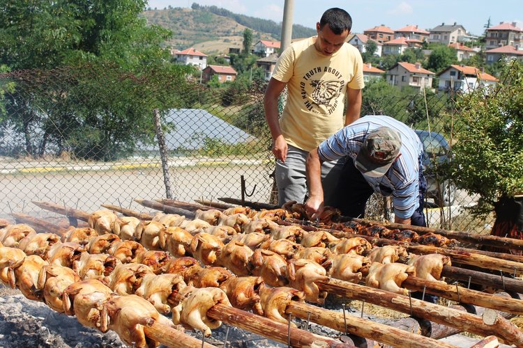 Ресми Мурад в Горно Прахово: Трябва заедно да съхраним и продължим традицията на нашите предци