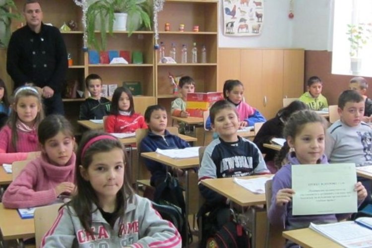 Само четирима учители се търсят в област Кърджали