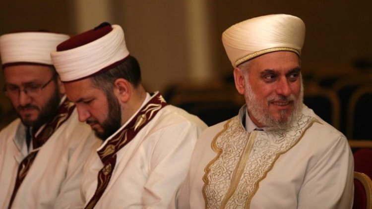 Главният мюфтия присъства на събрание на управляващата партия в Турция 