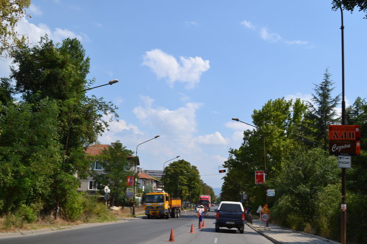 Обезопасяват кръстовища и булеварди в Кърджали 