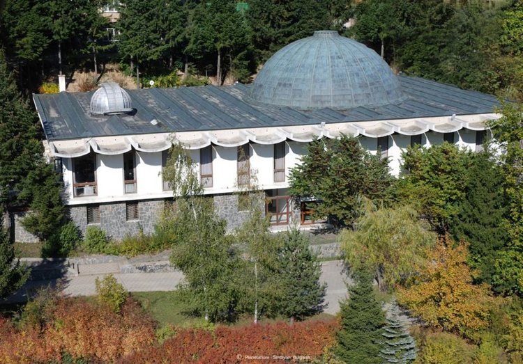 Откраднаха кабели от трафопост в Планетариума в Смолян