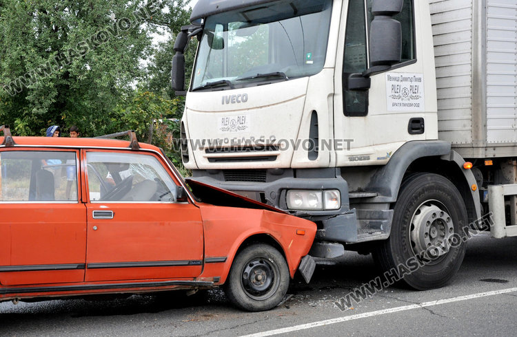 Черен петък и малък дявол по улиците в Хасковско