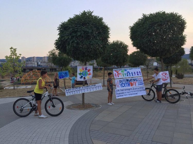 Акция „КонсУмувай вместо консУмирай“ в парк „Арпезос Север“ 