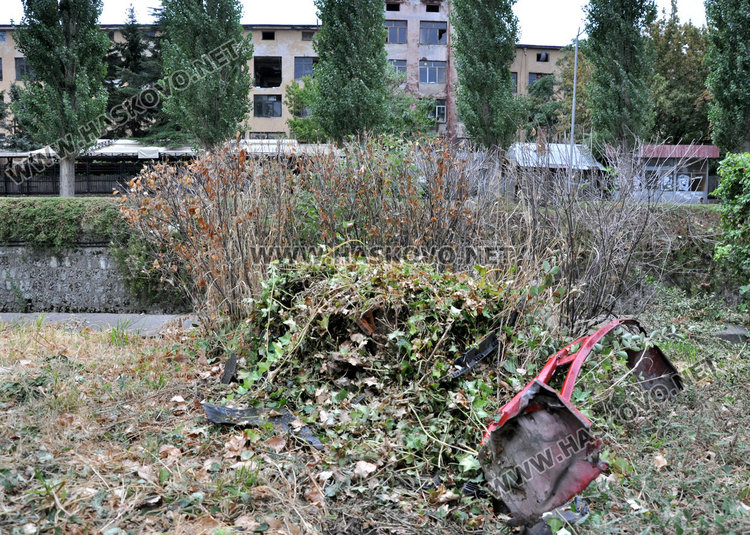 Черен петък и малък дявол по улиците в Хасковско