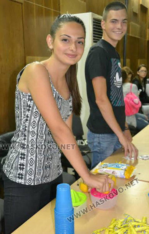 Благотовителен концерт за Ивка в Международния ден на младежите