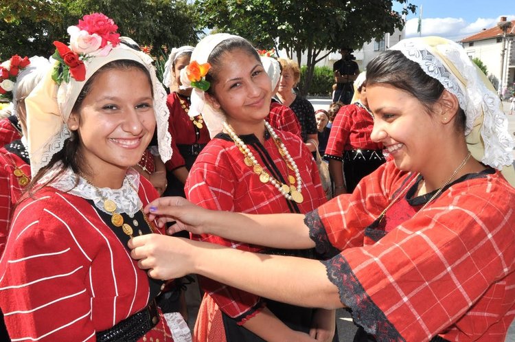 Втори ден в Добрич продължава фолклорния празник, посветен на Богодорица