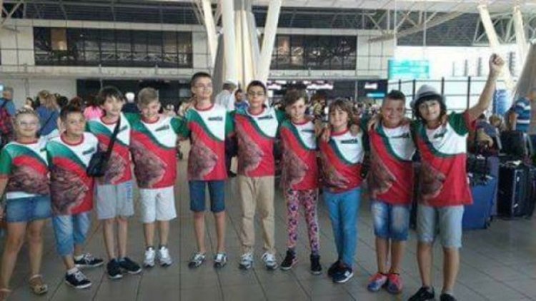 България със 7 златни медала от олимпиада по математика