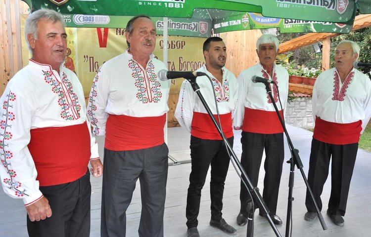 Втори ден в Добрич продължава фолклорния празник, посветен на Богодорица