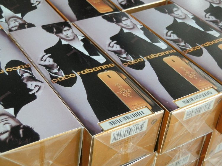 В разгара на лятото контрабандата с парфюми излезе на линия