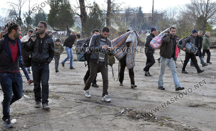 Мигранти се колят в Харманли, 19 годишен наръган в гърдите, бере душа