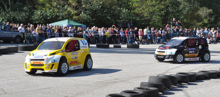 Волкикарове налазват Хасково през септември за пет часово шоу