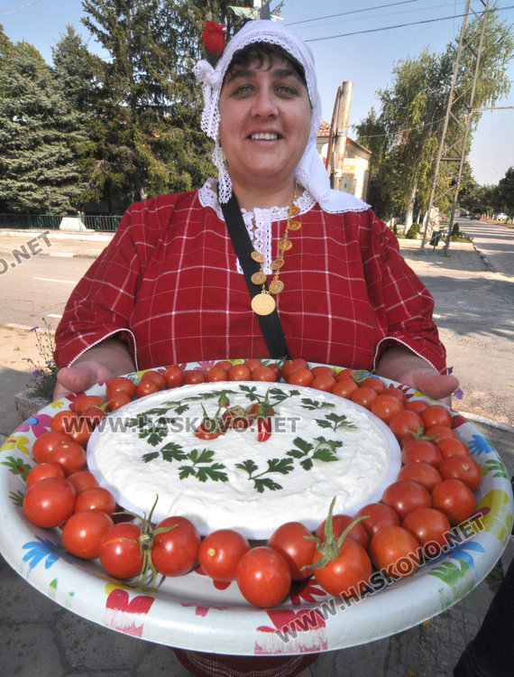 Истински рог на изобилието на празника на плодородието в Крум