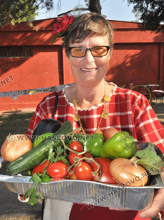 Истински рог на изобилието на празника на плодородието в Крум