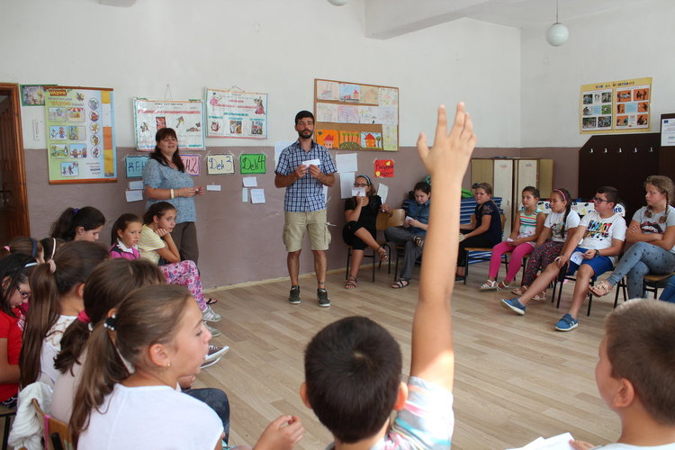 Приключенско-образователна академия учи деца на лидерство и отговорност в Кърджалийско