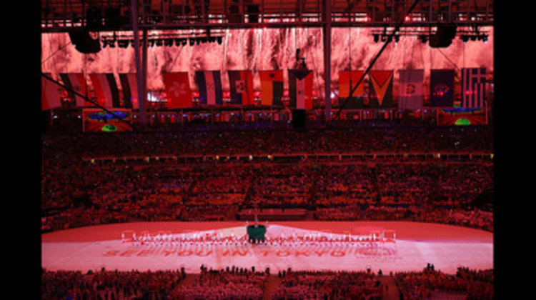 Олимпиадата бе закрита с пищен спектакъл