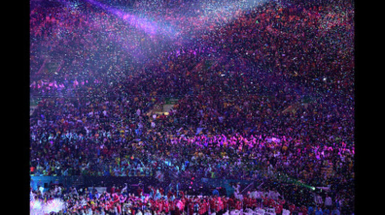 Олимпиадата бе закрита с пищен спектакъл