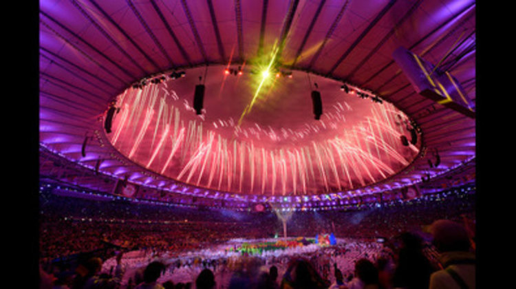 Олимпиадата бе закрита с пищен спектакъл