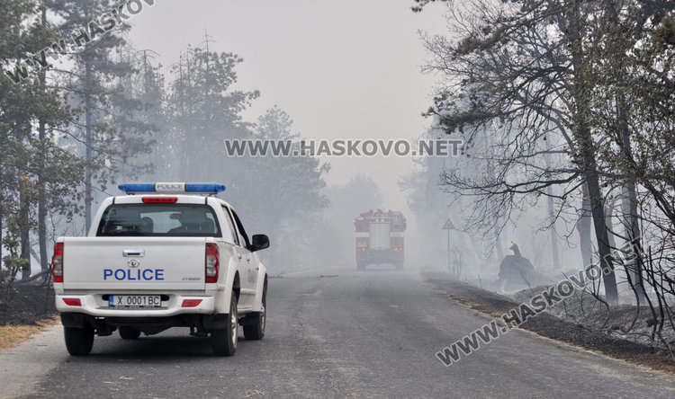 Пак палят край Харманли, семейство спасено от огнения ад 