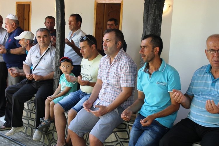 Юбилеен 20-ти мевлид за здраве и берекет в Долно Прахово