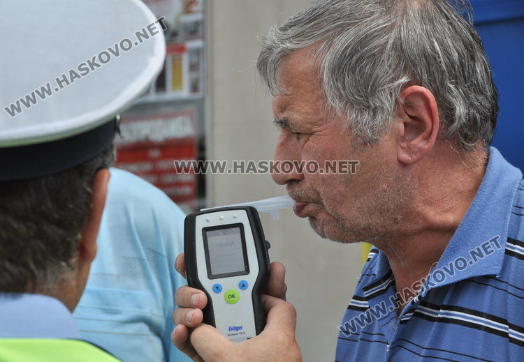 Мазда се заби в Опел на Кърджалийска и "Илинден"