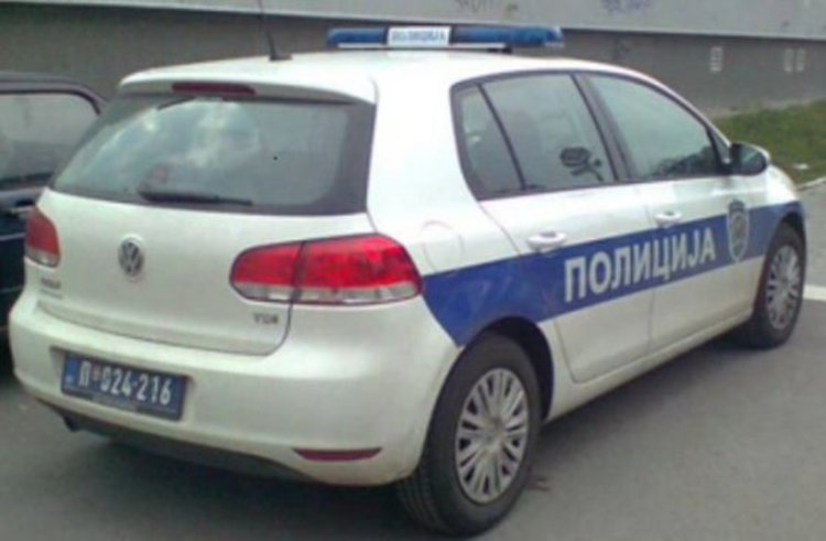 Сръбски граничари хванаха 14 бежанци, 7 от тях били в бг камион