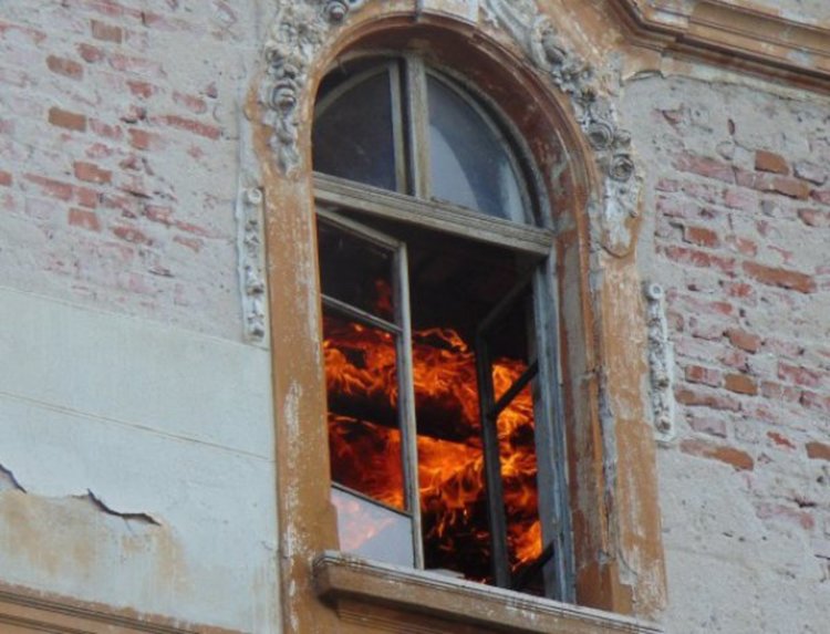 Архитект: Някой може да подпали и Стария град в Пловдив