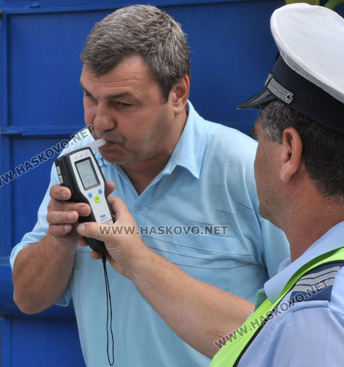 Мазда се заби в Опел на Кърджалийска и "Илинден"