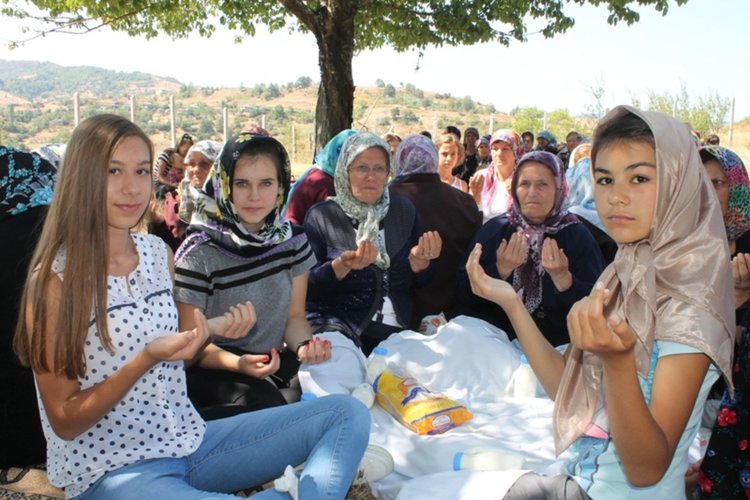 Юбилеен 20-ти мевлид за здраве и берекет в Долно Прахово