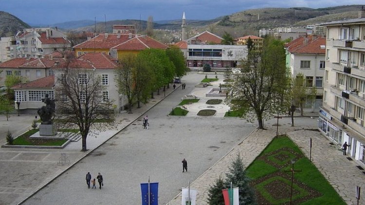 Община Крумовград набира персонал по проект за ранно детско развитие