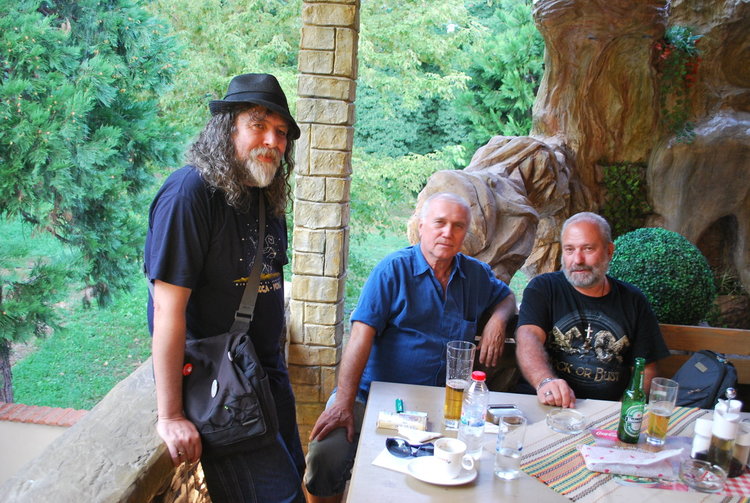 Мраморен Икар ще краси Баните, 14 известни автори творят в курорта