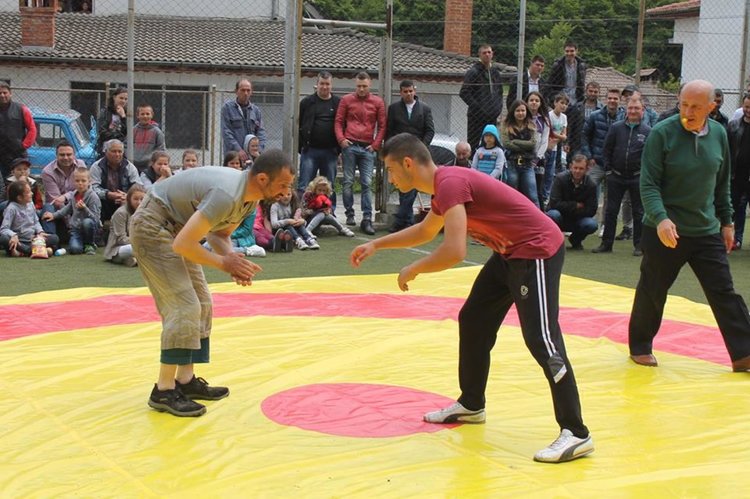 Организират народни борби в Ябълковец 