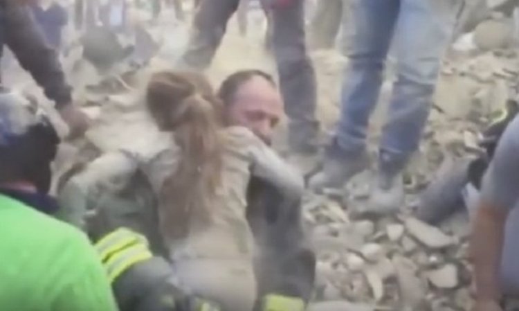 Чудо в Италия: Спасиха дете след 17 часа под руините