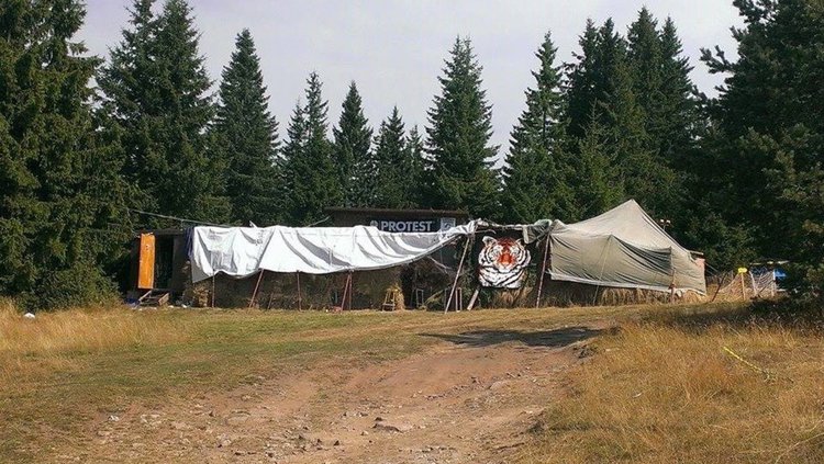 Музикален фест "Картола 2016"  събира всички стилове на поляните над Момчиловци