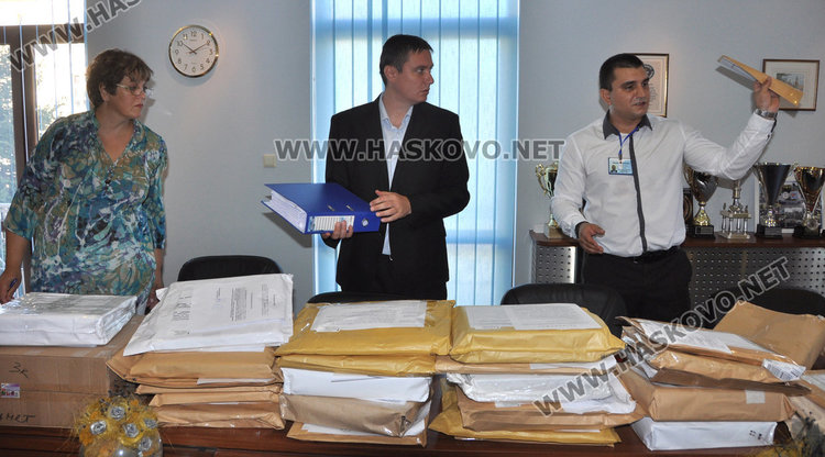 36 фирми напират да ремонтират 2 училища и 4 градини в Хасково