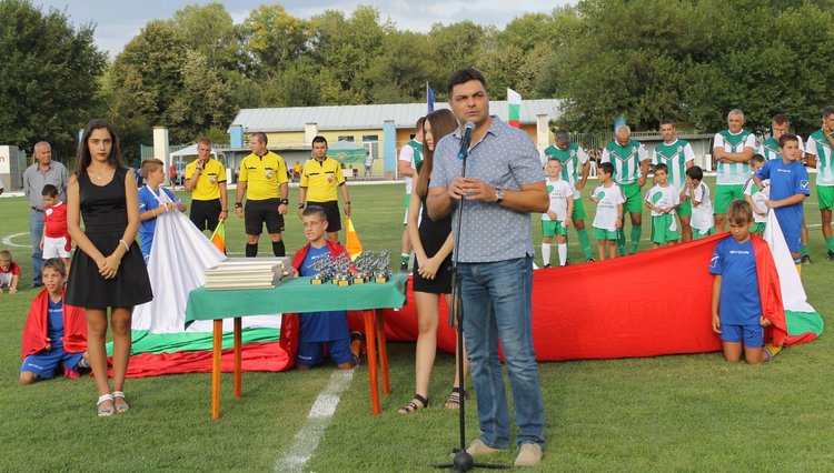 "Берое" победи след дузпи звездния отбор на ФК "Димитровград" 