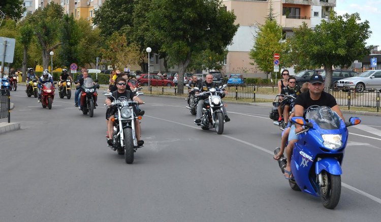 Мото шоу на бул."Благоев" вдигна адреналина