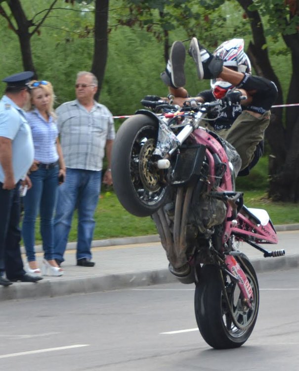 Мото шоу на бул."Благоев" вдигна адреналина
