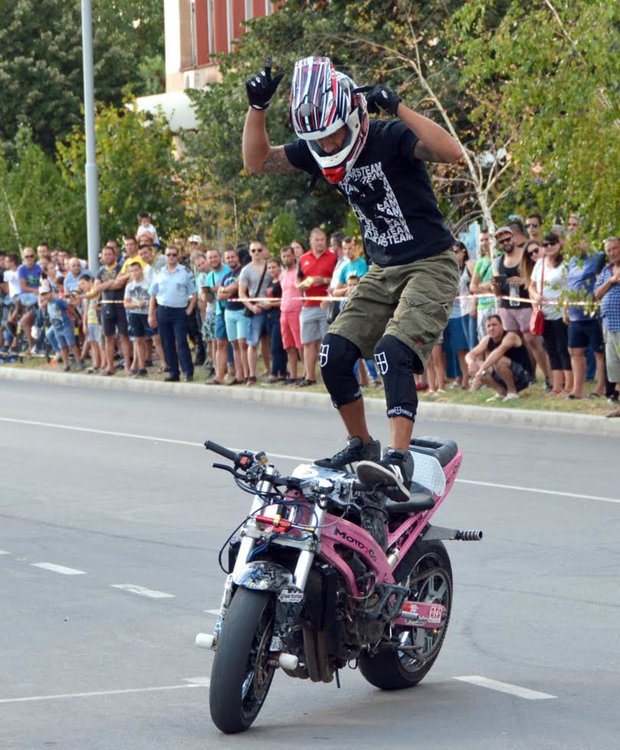 Мото шоу на бул."Благоев" вдигна адреналина