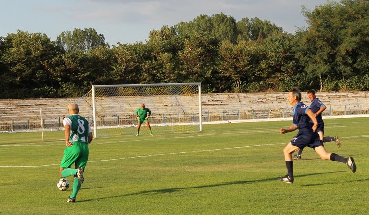 "Берое" победи след дузпи звездния отбор на ФК "Димитровград" 