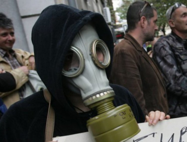 Охраната на съдилищата с противогази за 50 000 лв. 