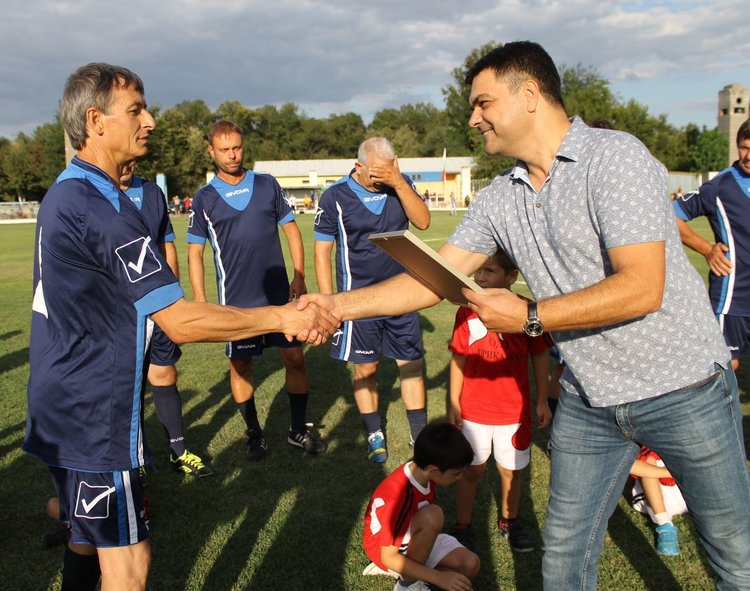 "Берое" победи след дузпи звездния отбор на ФК "Димитровград" 