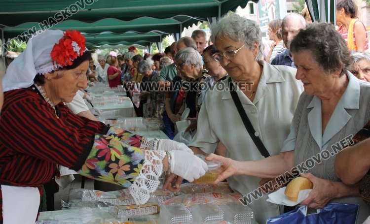 Опашка за курбана се изви до храм "Св.Димитър"