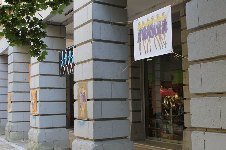 Нетрадиционна изложба за бригадирското движение гостува в Димитровград