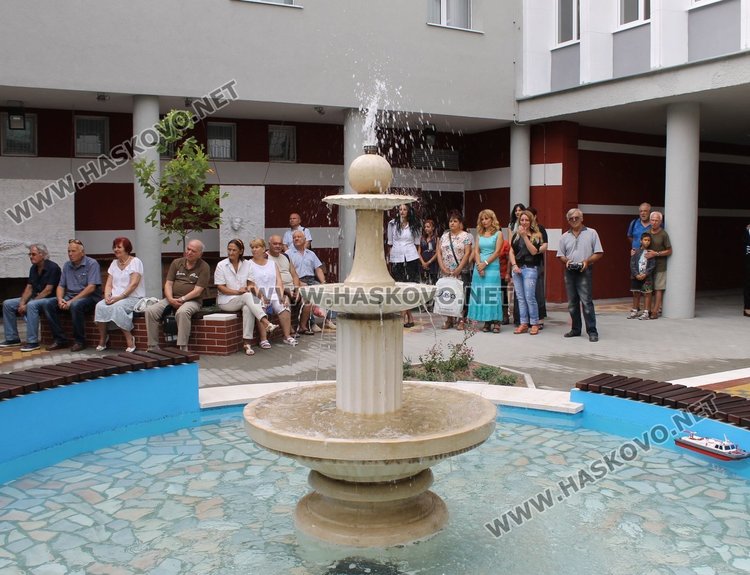 Откриха официално обновените сгради на музея и библиотеката в Димитровград