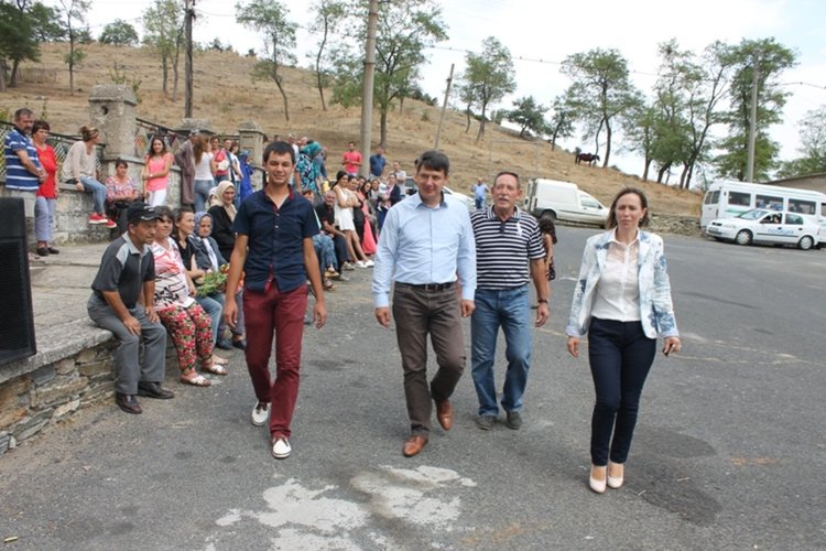 Възобновиха традицията по отбелязването на празника на Боровица